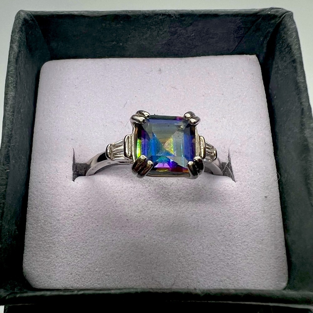 💎Adjustable Sterling Silver .925 Ring Princess Cut Rainbow Topaz